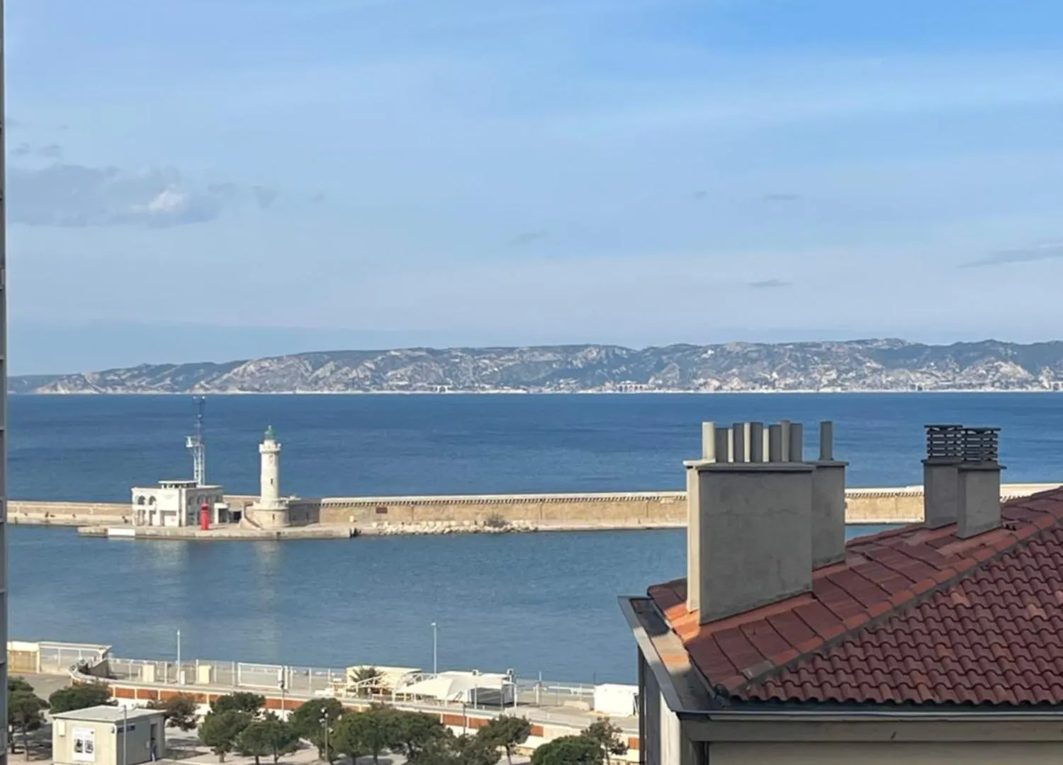 Studio Avec Vue Mer En Plein Coeur Du Panier Marseille